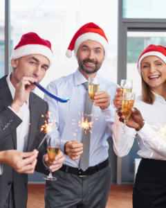 repas de noel en entreprise - équipe qui fête noël - Crior